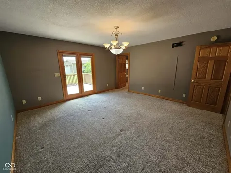 8709 W 1400 N Elwood IN 46036