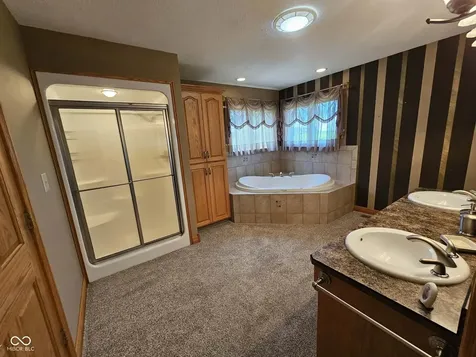 8709 W 1400 N Elwood IN 46036