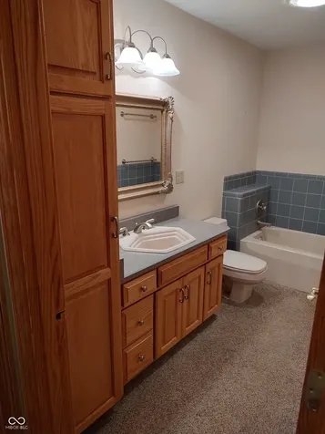 8709 W 1400 N Elwood IN 46036