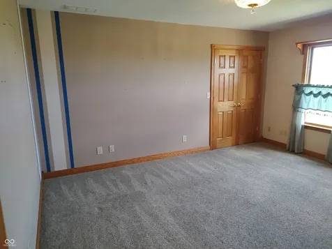 8709 W 1400 N Elwood IN 46036