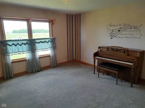 8709 W 1400 N Elwood IN 46036