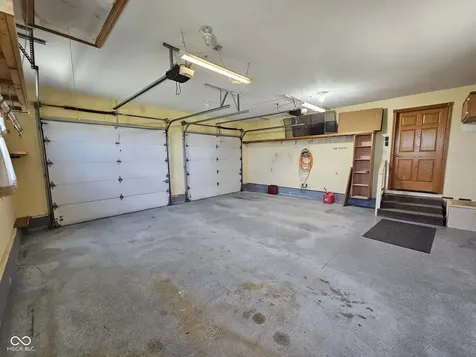 8709 W 1400 N Elwood IN 46036