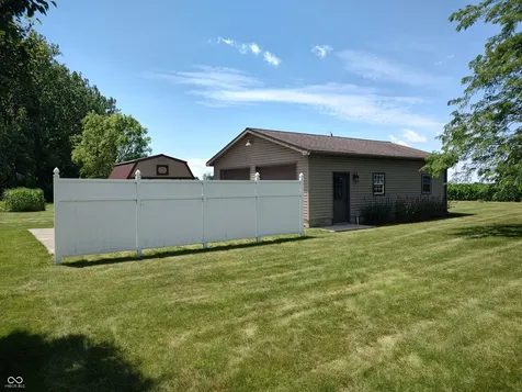 8709 W 1400 N Elwood IN 46036
