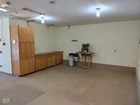 8709 W 1400 N Elwood IN 46036