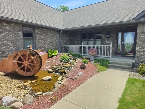 8709 W 1400 N Elwood IN 46036