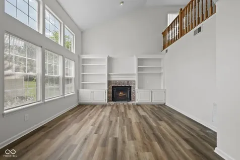 1225 Dale Hollow Drive Indianapolis IN 46229
