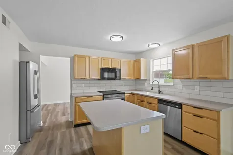 1225 Dale Hollow Drive Indianapolis IN 46229