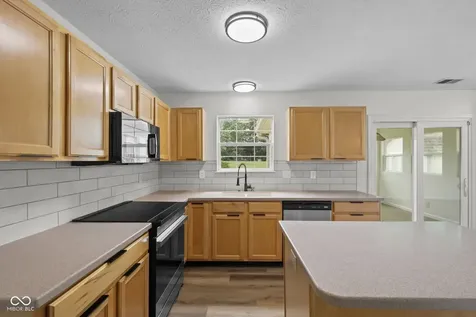 1225 Dale Hollow Drive Indianapolis IN 46229