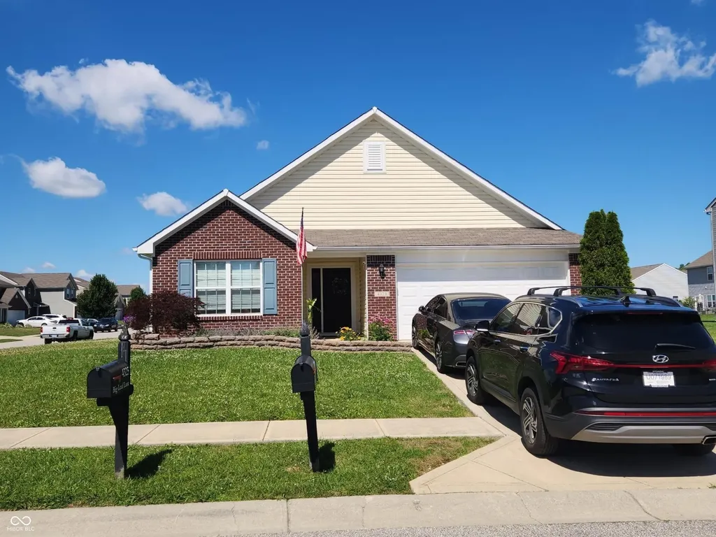 4324 Big Leaf Lane Indianapolis IN 46239