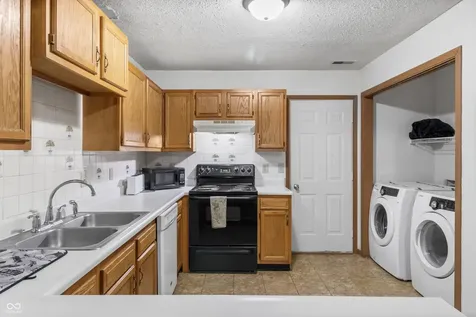 1216 Country Creek Circle Indianapolis IN 46234
