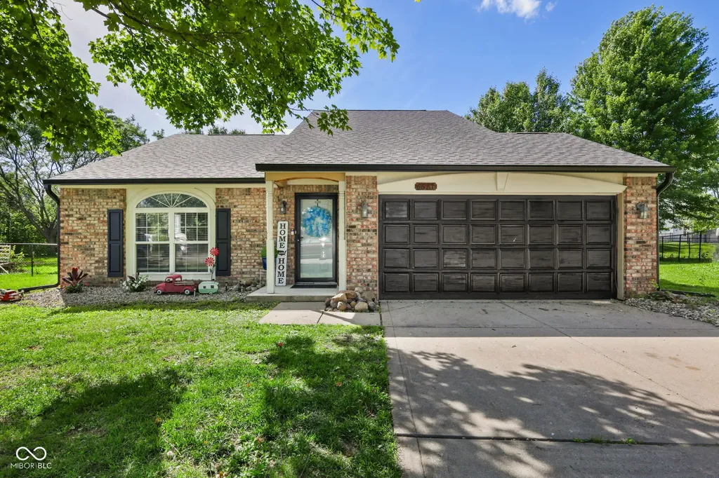 6677 Wimbledon Drive Zionsville IN 46077