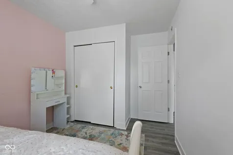 6677 Wimbledon Drive Zionsville IN 46077