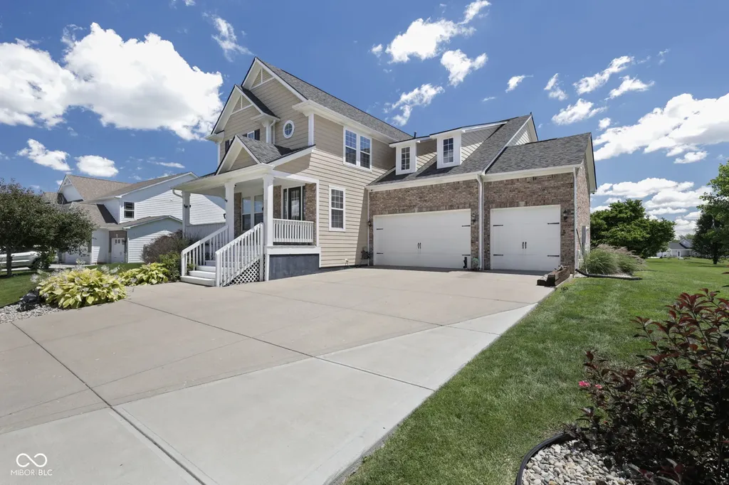 13815 N Honey Creek Drive Camby IN 46113