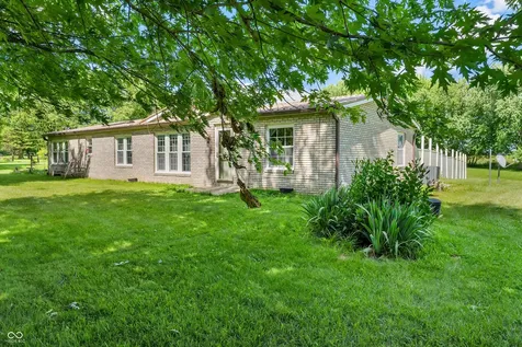2428 S 550 E Crawfordsville IN 47933
