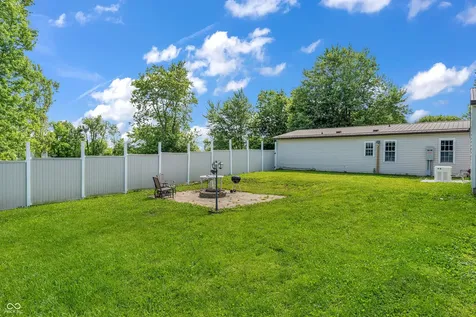 2428 S 550 E Crawfordsville IN 47933