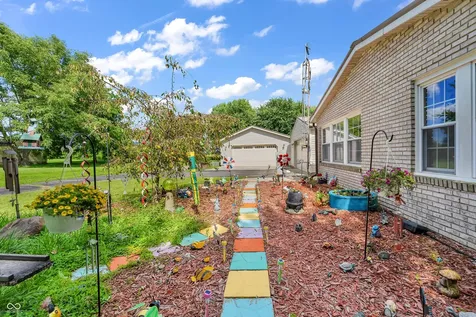 2428 S 550 E Crawfordsville IN 47933