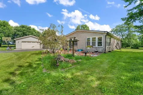 2428 S 550 E Crawfordsville IN 47933
