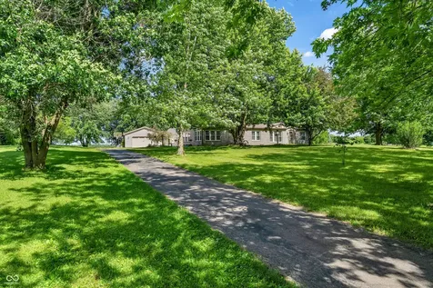 2428 S 550 E Crawfordsville IN 47933