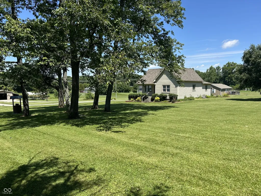 18 Lindsay Court Spencer IN 47460