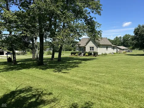 18 Lindsay Court Spencer IN 47460