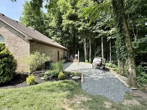 4445 W Pitcher Drive Trafalgar IN 46181