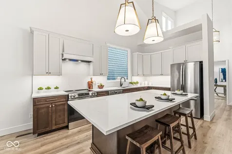 7833 Clearwater Cove Drive Indianapolis IN 46240