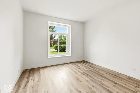 7833 Clearwater Cove Drive Indianapolis IN 46240