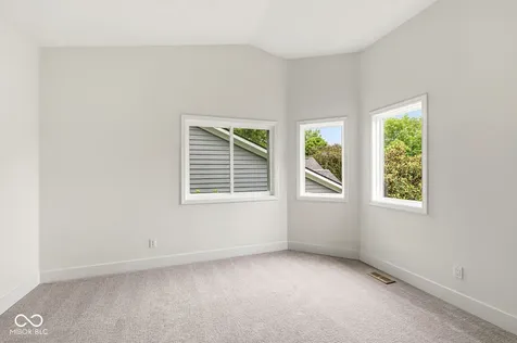 7833 Clearwater Cove Drive Indianapolis IN 46240