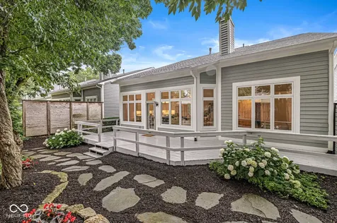 7833 Clearwater Cove Drive Indianapolis IN 46240