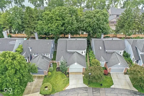 7833 Clearwater Cove Drive Indianapolis IN 46240