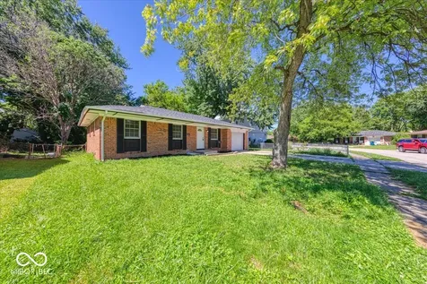 10016 Meadowlark Manor Indianapolis IN 46235