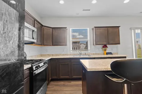 6843 Arrowhead Drive Brownsburg IN 46112