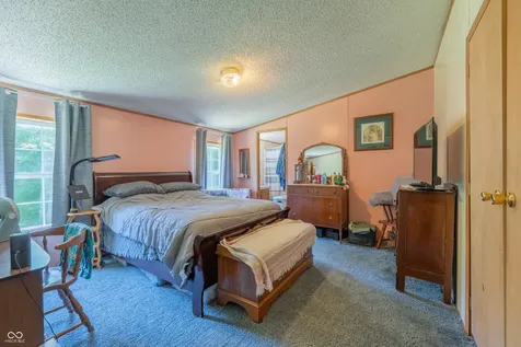 982 E Porter Ridge Road Spencer IN 47460