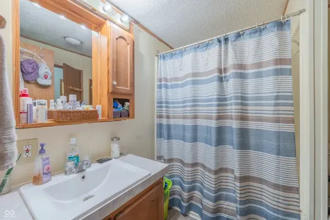 982 E Porter Ridge Road Spencer IN 47460
