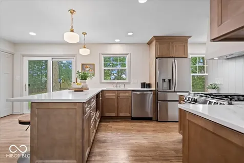 5314 Shorewood Drive Indianapolis IN 46220