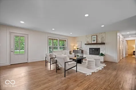 5314 Shorewood Drive Indianapolis IN 46220