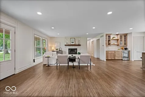 5314 Shorewood Drive Indianapolis IN 46220