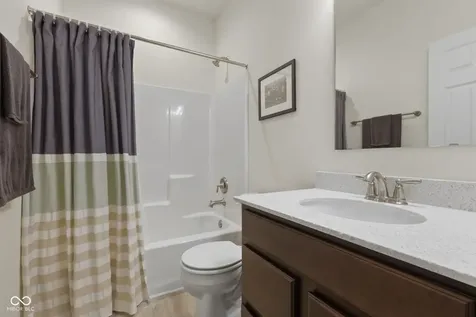 5691 Grosbeak Drive Greenwood IN 46143