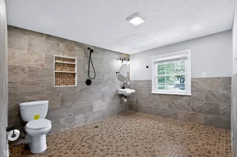 5226 W Southport Road Indianapolis IN 46221