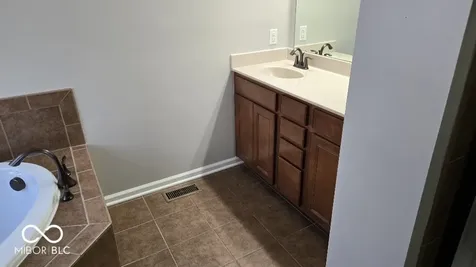 12125 Eddington Place Fishers IN 46037