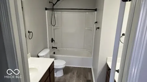 12125 Eddington Place Fishers IN 46037