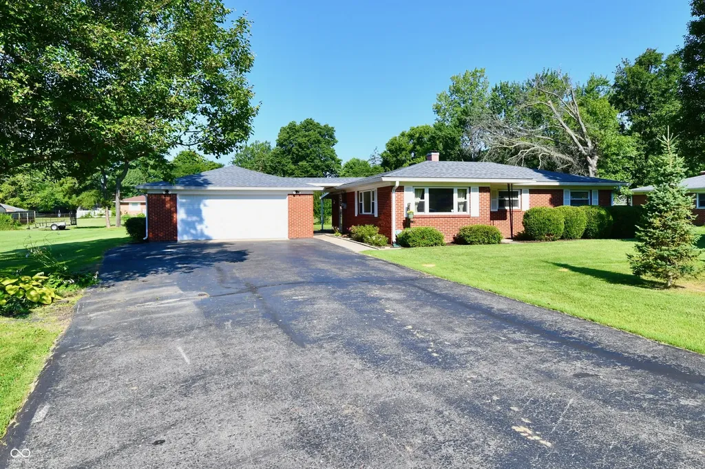 4928 Oaknoll Drive Indianapolis IN 46221