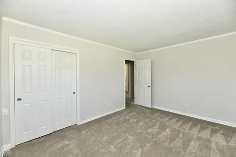 4928 Oaknoll Drive Indianapolis IN 46221