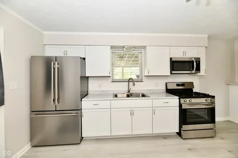 4928 Oaknoll Drive Indianapolis IN 46221