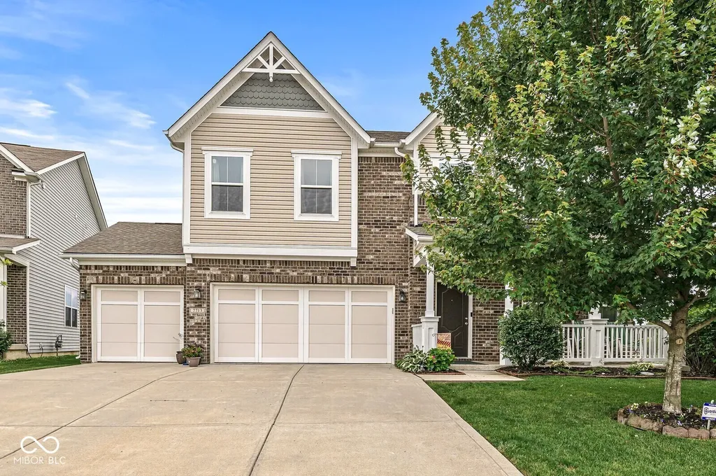 7713 Eagle Point Zionsville IN 46077