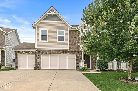 7713 Eagle Point Zionsville IN 46077