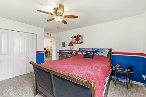 7713 Eagle Point Zionsville IN 46077