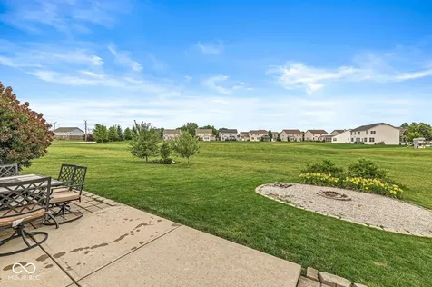 7713 Eagle Point Zionsville IN 46077