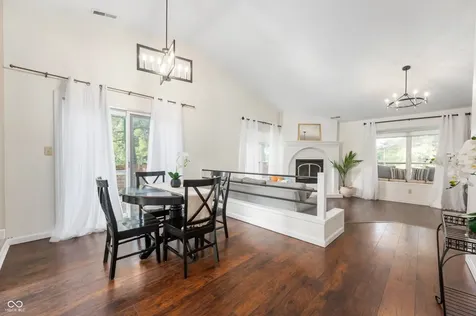 3572 Laureate Court N Indianapolis IN 46214