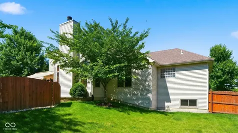 1929 Calais Road Fort Wayne IN 46814